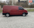 Красный Фольксваген Transporter, объемом двигателя 2.5 л и пробегом 450 тыс. км за 5500 $, фото 3 на Automoto.ua