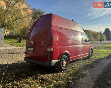 Красный Фольксваген Transporter, объемом двигателя 1.97 л и пробегом 350 тыс. км за 10500 $, фото 2 на Automoto.ua