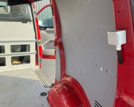 Червоний Фольксваген Transporter, об'ємом двигуна 2 л та пробігом 265 тис. км за 14900 $, фото 10 на Automoto.ua