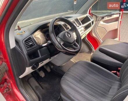 Червоний Фольксваген Transporter, об'ємом двигуна 2 л та пробігом 265 тис. км за 14900 $, фото 6 на Automoto.ua