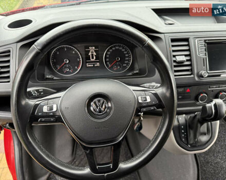 Красный Фольксваген Transporter, объемом двигателя 2 л и пробегом 298 тыс. км за 21200 $, фото 13 на Automoto.ua