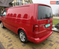 Красный Фольксваген Transporter, объемом двигателя 2 л и пробегом 298 тыс. км за 21200 $, фото 2 на Automoto.ua