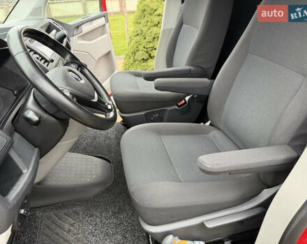 Красный Фольксваген Transporter, объемом двигателя 2 л и пробегом 298 тыс. км за 21200 $, фото 16 на Automoto.ua