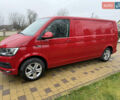 Красный Фольксваген Transporter, объемом двигателя 2 л и пробегом 298 тыс. км за 21200 $, фото 1 на Automoto.ua
