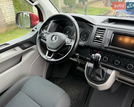 Красный Фольксваген Transporter, объемом двигателя 2 л и пробегом 298 тыс. км за 21200 $, фото 19 на Automoto.ua