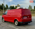 Красный Фольксваген Transporter, объемом двигателя 2 л и пробегом 219 тыс. км за 25950 $, фото 4 на Automoto.ua