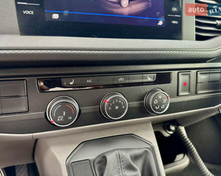 Красный Фольксваген Transporter, объемом двигателя 2 л и пробегом 219 тыс. км за 25950 $, фото 33 на Automoto.ua