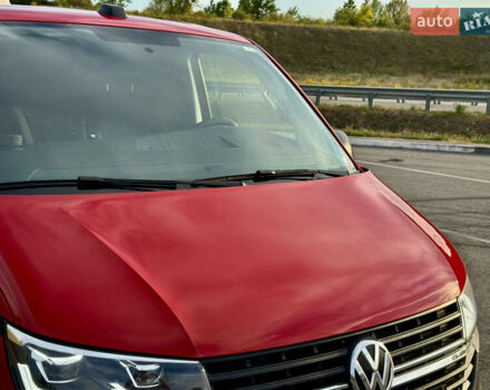 Красный Фольксваген Transporter, объемом двигателя 2 л и пробегом 219 тыс. км за 25950 $, фото 10 на Automoto.ua