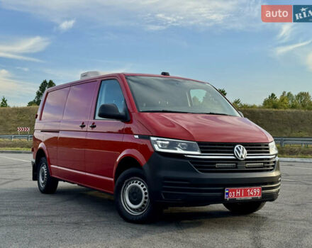Красный Фольксваген Transporter, объемом двигателя 2 л и пробегом 219 тыс. км за 25950 $, фото 63 на Automoto.ua