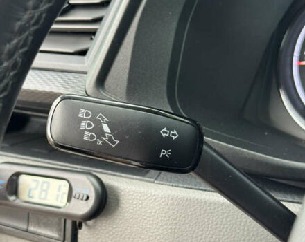 Красный Фольксваген Transporter, объемом двигателя 2 л и пробегом 219 тыс. км за 25950 $, фото 30 на Automoto.ua