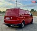 Красный Фольксваген Transporter, объемом двигателя 2 л и пробегом 219 тыс. км за 25950 $, фото 6 на Automoto.ua