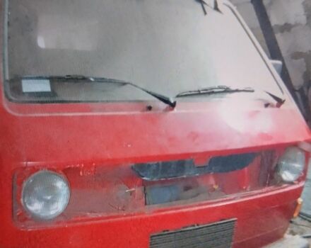 Красный Фольксваген Transporter, объемом двигателя 1 л и пробегом 25 тыс. км за 428 $, фото 4 на Automoto.ua