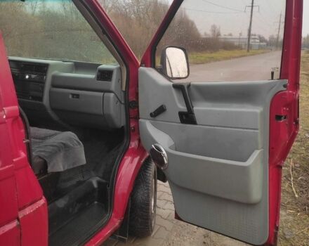 Червоний Фольксваген Transporter, об'ємом двигуна 1.8 л та пробігом 450 тис. км за 2300 $, фото 11 на Automoto.ua