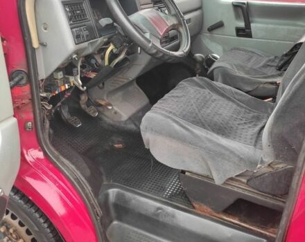 Червоний Фольксваген Transporter, об'ємом двигуна 1.8 л та пробігом 450 тис. км за 2300 $, фото 8 на Automoto.ua