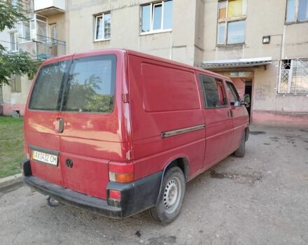 Красный Фольксваген Transporter, объемом двигателя 2.4 л и пробегом 100 тыс. км за 3200 $, фото 2 на Automoto.ua