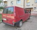 Красный Фольксваген Transporter, объемом двигателя 2.4 л и пробегом 100 тыс. км за 3200 $, фото 2 на Automoto.ua