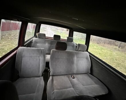 Красный Фольксваген Transporter, объемом двигателя 1.9 л и пробегом 300 тыс. км за 2200 $, фото 7 на Automoto.ua