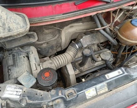 Червоний Фольксваген Transporter, об'ємом двигуна 1.9 л та пробігом 670 тис. км за 3000 $, фото 18 на Automoto.ua