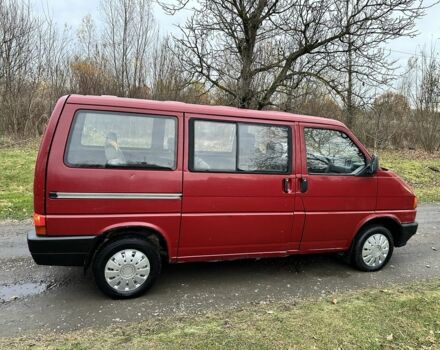 Красный Фольксваген Transporter, объемом двигателя 1.9 л и пробегом 300 тыс. км за 2200 $, фото 5 на Automoto.ua