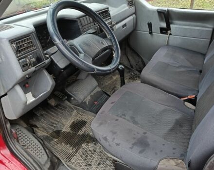 Червоний Фольксваген Transporter, об'ємом двигуна 1.9 л та пробігом 670 тис. км за 3000 $, фото 8 на Automoto.ua