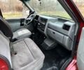 Красный Фольксваген Transporter, объемом двигателя 1.9 л и пробегом 300 тыс. км за 2200 $, фото 6 на Automoto.ua