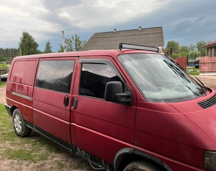 Червоний Фольксваген Transporter, об'ємом двигуна 2.4 л та пробігом 500 тис. км за 3900 $, фото 1 на Automoto.ua