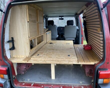 Червоний Фольксваген Transporter, об'ємом двигуна 1.9 л та пробігом 250 тис. км за 2700 $, фото 12 на Automoto.ua