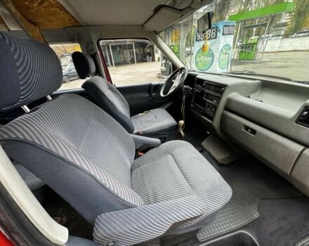 Червоний Фольксваген Transporter, об'ємом двигуна 2.5 л та пробігом 333 тис. км за 3000 $, фото 4 на Automoto.ua