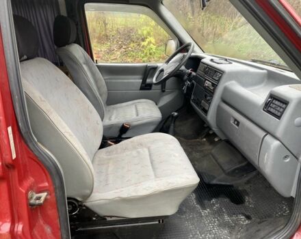 Червоний Фольксваген Transporter, об'ємом двигуна 1.9 л та пробігом 250 тис. км за 2700 $, фото 7 на Automoto.ua