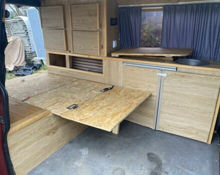 Червоний Фольксваген Transporter, об'ємом двигуна 1.9 л та пробігом 250 тис. км за 2700 $, фото 11 на Automoto.ua