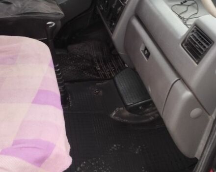 Красный Фольксваген Transporter, объемом двигателя 9 л и пробегом 4 тыс. км за 2100 $, фото 5 на Automoto.ua