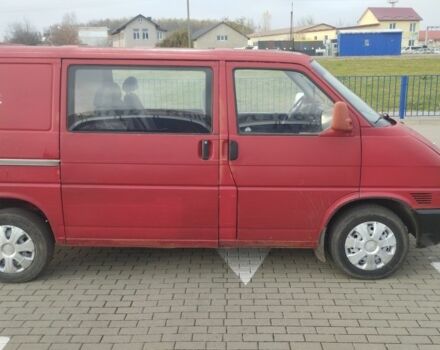 Красный Фольксваген Transporter, объемом двигателя 9 л и пробегом 4 тыс. км за 2300 $, фото 2 на Automoto.ua