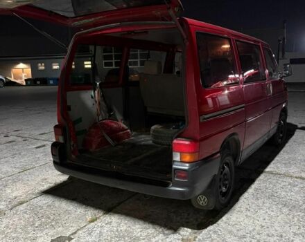 Красный Фольксваген Transporter, объемом двигателя 0 л и пробегом 365 тыс. км за 2600 $, фото 5 на Automoto.ua