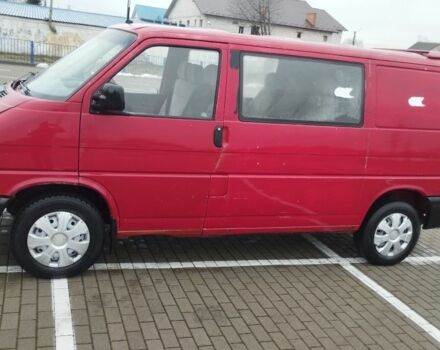 Красный Фольксваген Transporter, объемом двигателя 9 л и пробегом 4 тыс. км за 2100 $, фото 2 на Automoto.ua