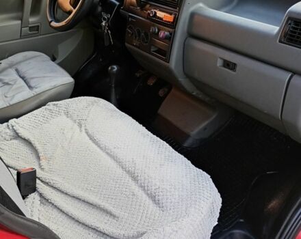 Красный Фольксваген Transporter, объемом двигателя 1.9 л и пробегом 620 тыс. км за 4000 $, фото 2 на Automoto.ua