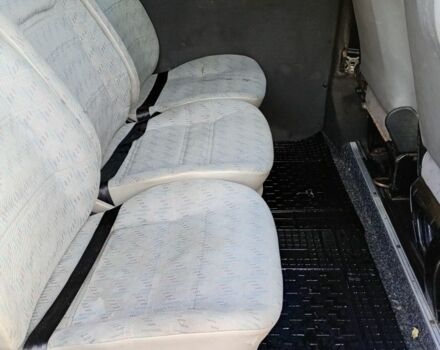 Красный Фольксваген Transporter, объемом двигателя 1.9 л и пробегом 620 тыс. км за 4000 $, фото 5 на Automoto.ua
