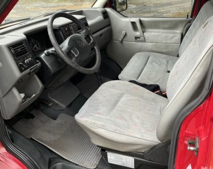 Фольксваген Transporter 1996 у Харкові на Automoto.ua Червоний Фольксваген Transporter, об'ємом двигуна 1.9 л та пробігом 366 тис. км за 5600 $, фото 9 на Automoto.ua