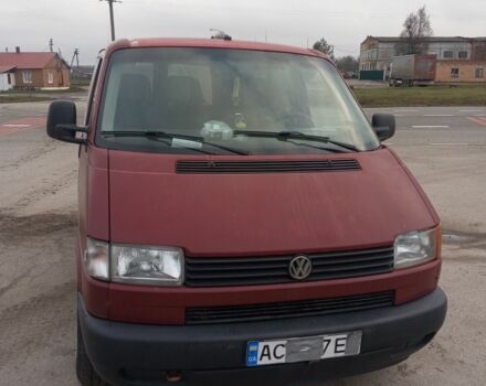 Красный Фольксваген Transporter, объемом двигателя 2 л и пробегом 340 тыс. км за 3000 $, фото 3 на Automoto.ua