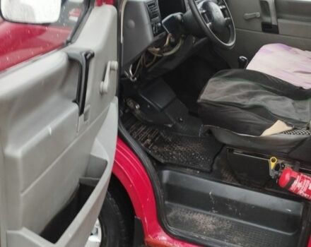 Красный Фольксваген Transporter, объемом двигателя 9 л и пробегом 4 тыс. км за 2100 $, фото 9 на Automoto.ua