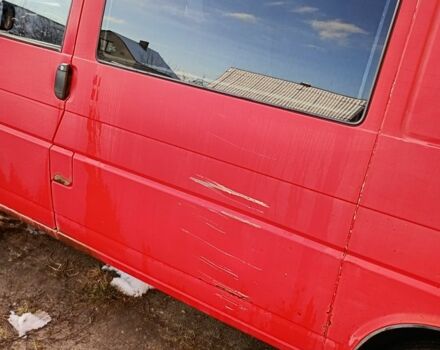 Красный Фольксваген Transporter, объемом двигателя 1.9 л и пробегом 620 тыс. км за 4000 $, фото 6 на Automoto.ua