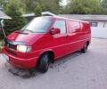 Красный Фольксваген Transporter, объемом двигателя 0 л и пробегом 300 тыс. км за 3200 $, фото 1 на Automoto.ua