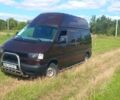 Красный Фольксваген Transporter, объемом двигателя 2.5 л и пробегом 290 тыс. км за 6000 $, фото 1 на Automoto.ua