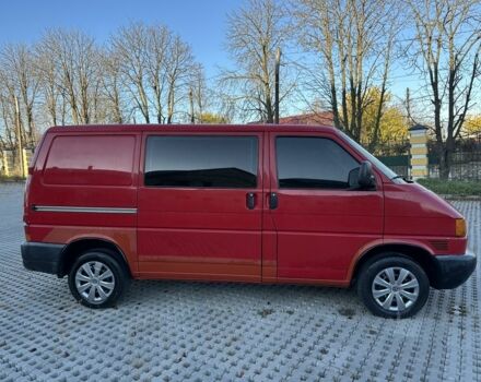 Красный Фольксваген Transporter, объемом двигателя 1.9 л и пробегом 320 тыс. км за 4650 $, фото 5 на Automoto.ua