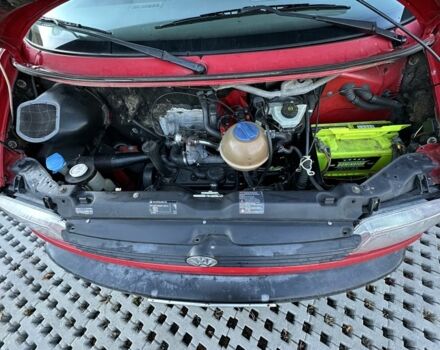 Красный Фольксваген Transporter, объемом двигателя 1.9 л и пробегом 320 тыс. км за 4650 $, фото 9 на Automoto.ua