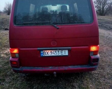 Красный Фольксваген Transporter, объемом двигателя 2.5 л и пробегом 613 тыс. км за 4300 $, фото 5 на Automoto.ua