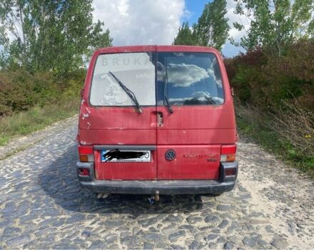 Красный Фольксваген Transporter, объемом двигателя 2.5 л и пробегом 400 тыс. км за 2800 $, фото 3 на Automoto.ua