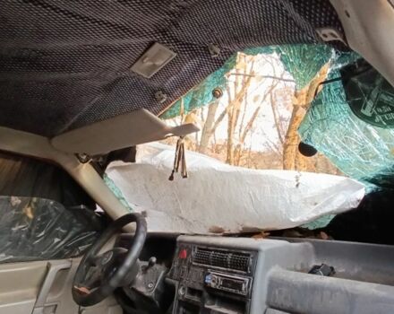 Красный Фольксваген Transporter, объемом двигателя 1.9 л и пробегом 200 тыс. км за 2700 $, фото 3 на Automoto.ua