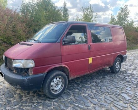 Красный Фольксваген Transporter, объемом двигателя 2.5 л и пробегом 400 тыс. км за 2800 $, фото 1 на Automoto.ua