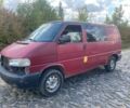 Красный Фольксваген Transporter, объемом двигателя 2.5 л и пробегом 400 тыс. км за 2800 $, фото 1 на Automoto.ua