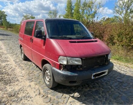 Красный Фольксваген Transporter, объемом двигателя 2.5 л и пробегом 400 тыс. км за 2800 $, фото 5 на Automoto.ua